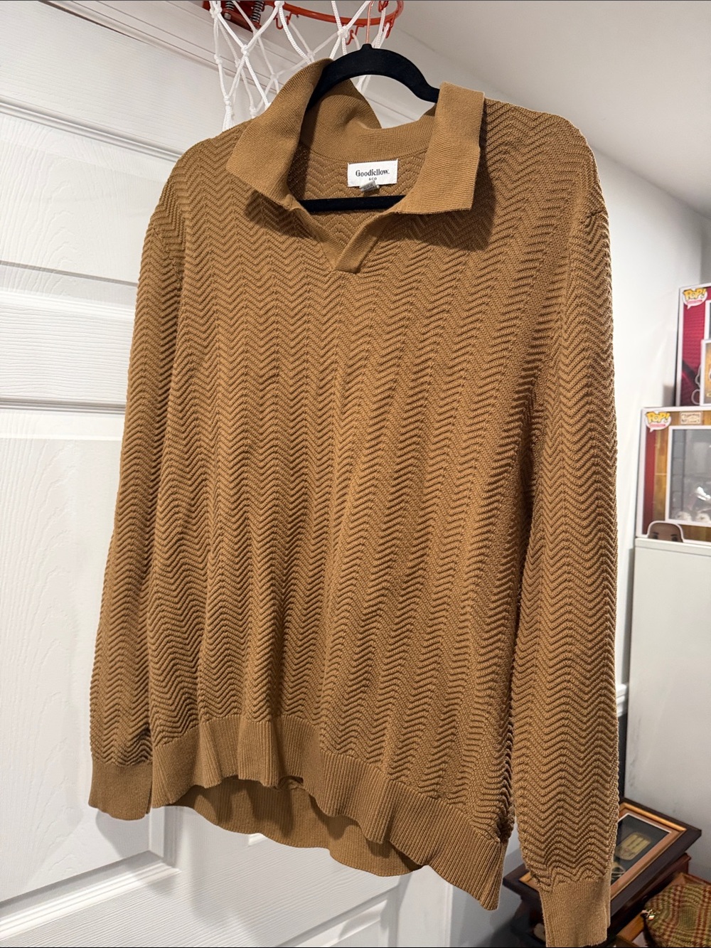 Goodfellow & Co Men’s Camel Chevron V-Neck Polo Sweater
